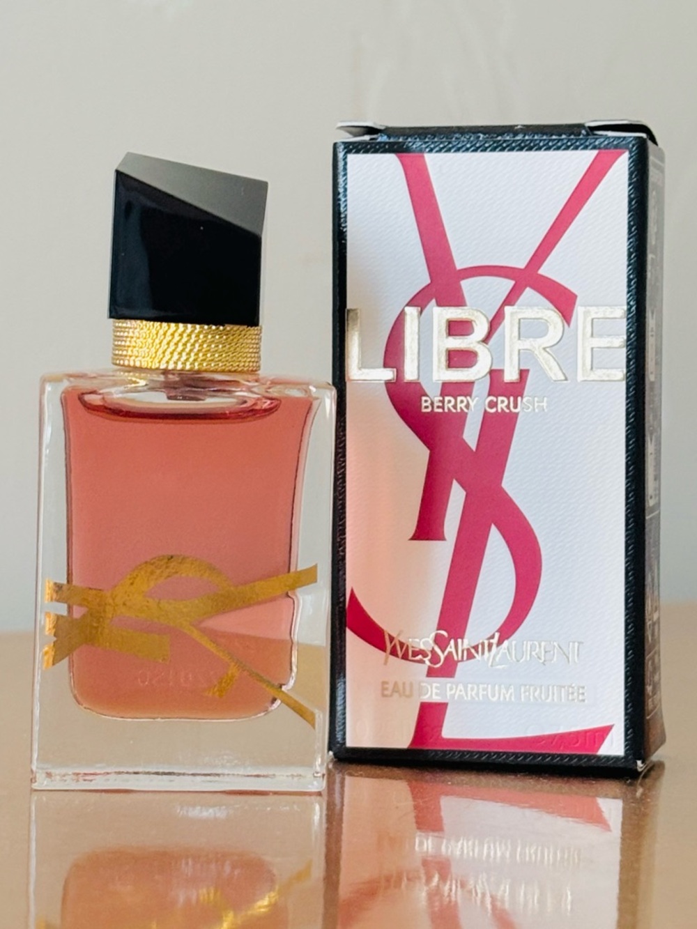YSL Libre Berry Crush EDP Mini, Yves Saint Laurent - Picture 2 of 5